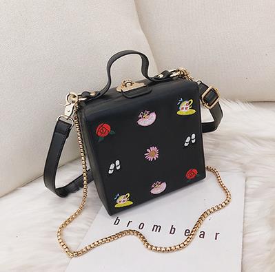 Alice Box Style Embroidered Cartoon PatternMessenger Bag - Miss-originality